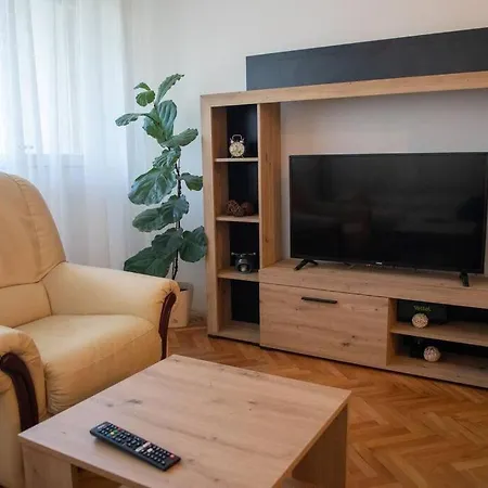 Dora Apartment Nis Exterior photo