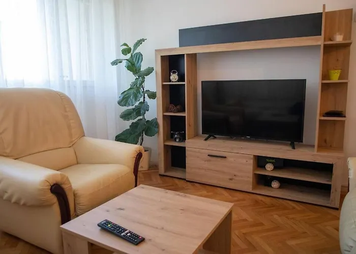 Dora Apartment
